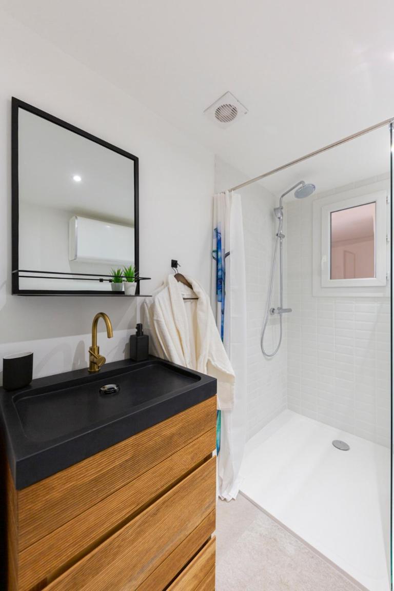 Dolce Nimes Centre Apartment Bagian luar foto